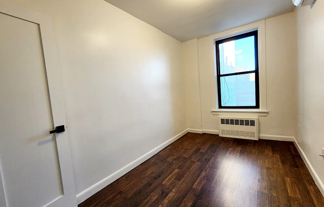8003 5 AVE