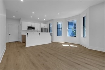 69 BAILEY ST