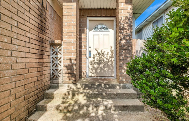1535 CARBONEAR DR