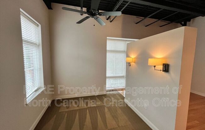 3920 SHARON RD