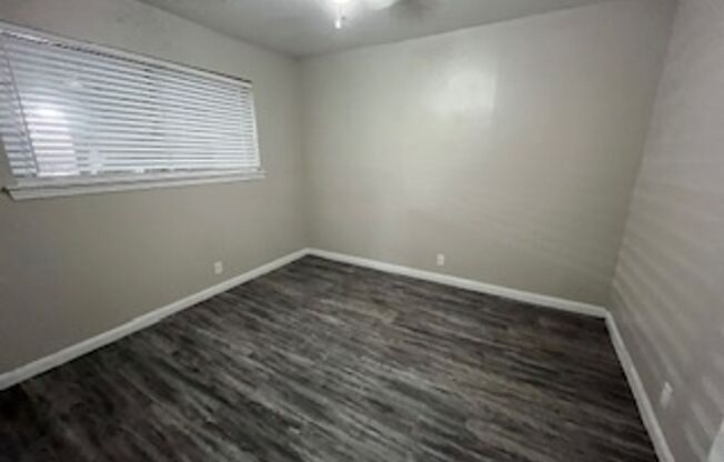 2 beds, 1 bath, 800 sqft, $1,440, Unit 1809-105
