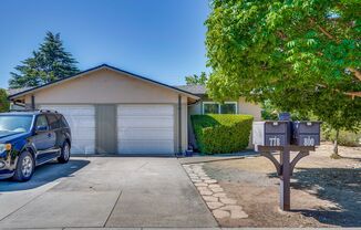 413//  800 W Hacienda Avenue