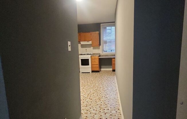 1 bed, 1 bath, $1,050, Unit 2C