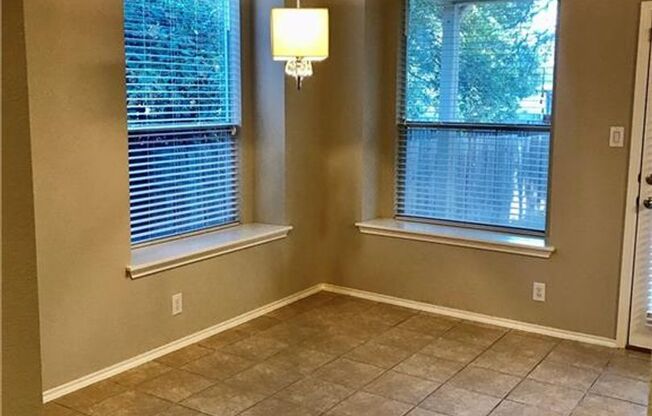 Wonderful 2 Story Home in Parmer Village