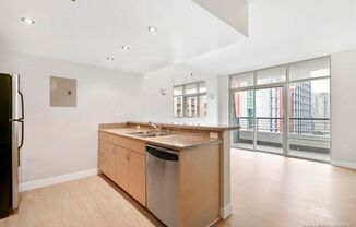 2 beds, 1 bath, $3,000, Unit # 1003