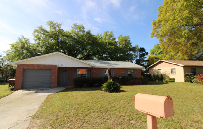 2105 BLOSSOM CT