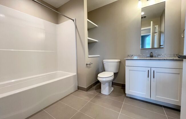 2 beds, 2 baths, 957 sqft, $2,400, Unit UNIT 611