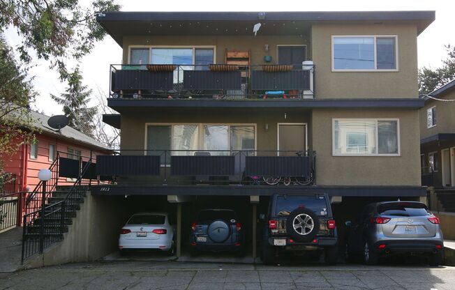 2 beds, 1 bath, 825 sqft, $2,095, Unit 5