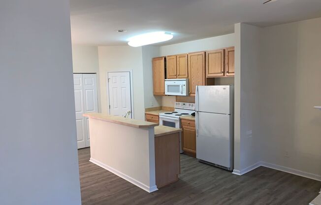 2 beds, 2.5 baths, $1,500, Unit MAILBOX #8