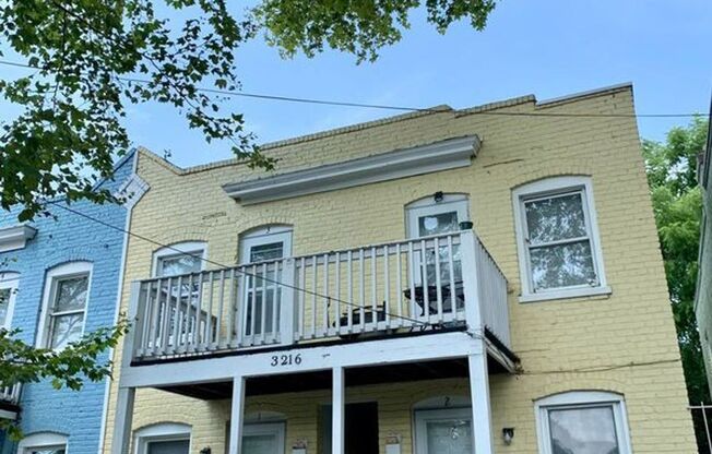 Cozy 1 bedroom apartment in Church Hill