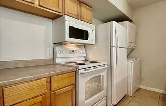 3 beds, 1.5 baths, 1,000 sqft, $1,290, Unit 5