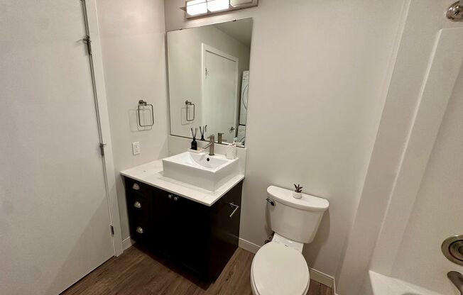 1 bed, 1 bath, 509 sqft, $2,100, Unit Unit 305