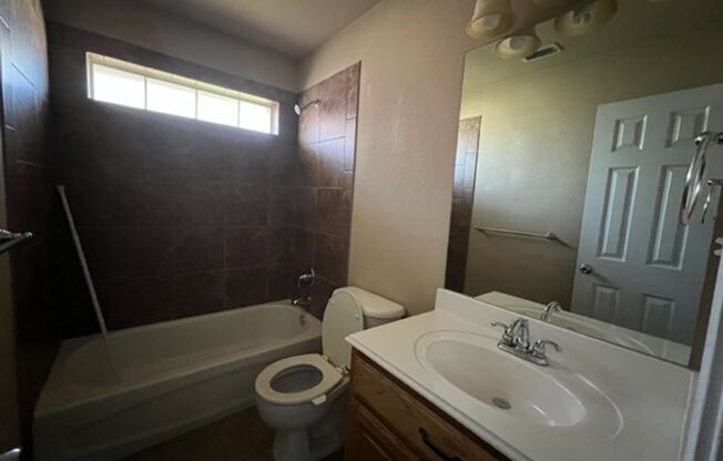 3 beds, 2 baths, $1,895