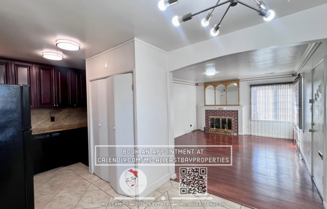 Beautiful 3 bedroom home with large backyard and garage