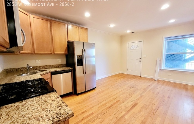 2856 W ROSEMONT AVE