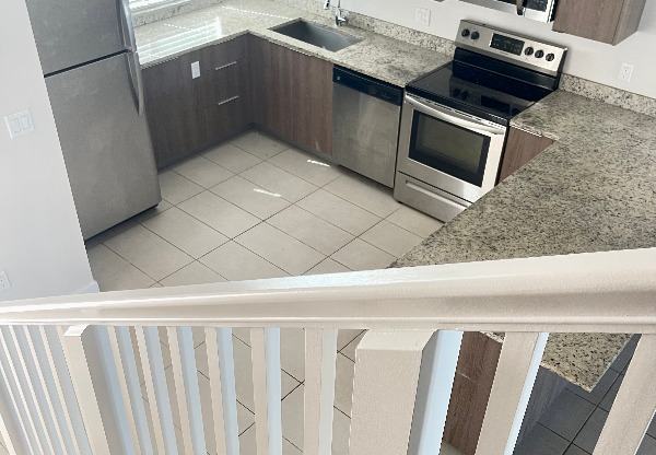 515 NE 121 ST