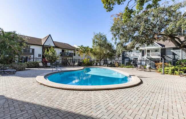 Welcome to Foxcroft Apartments