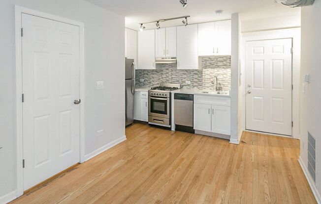 1 bed, 1 bath, 350 sqft, $1,775, Unit 2520-B7