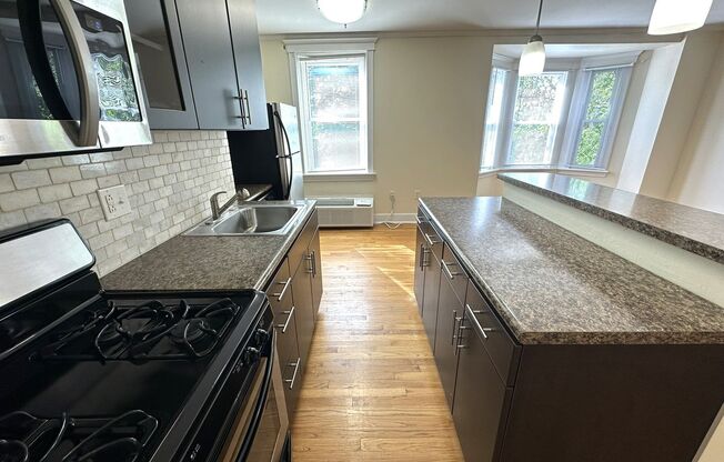 1 bed, 1 bath, 585 sqft, $1,310, Unit Apt C-08