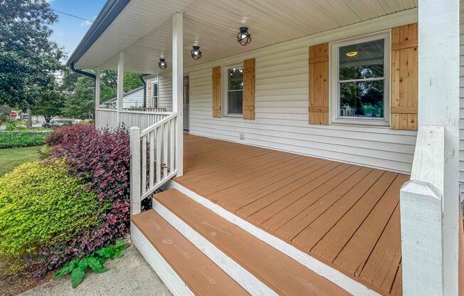 3 beds, 2 baths, $2,499