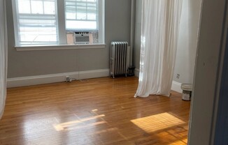 Studio, 1 bath, 500 sqft, $1,950, Unit 8
