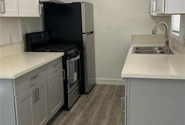 1 bed, 1 bath, 525 sqft, $1,900