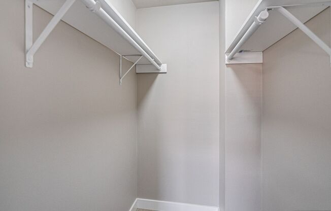 1 bed, 1 bath, 582 sqft, $949, Unit 2245-03