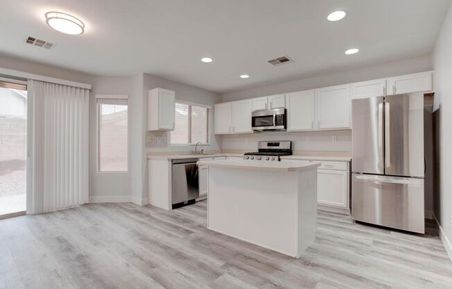 Newly Remodeled 4 bedroom single story beauty in Southern Highlands!