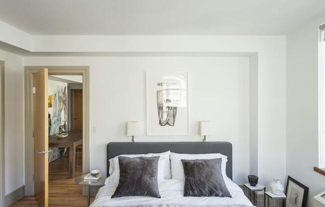 Studio, 1 bath, $3,925, Unit 8C