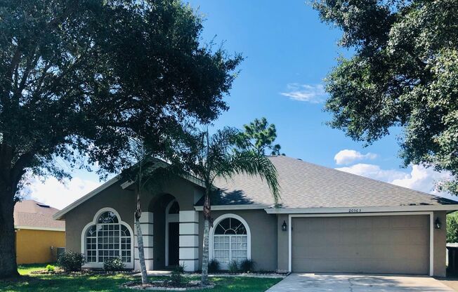 Wonderful 3/2 home in ORLANDO - GOLF COURSE COMMUNITY - WEDGEFIELD