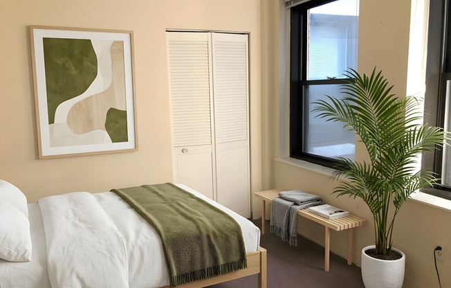 1 bed, 1 bath, 400 sqft, $2,600, Unit 304