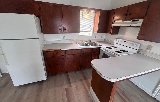 2 Bedroom, 1 Bathroom Apartment is NOW Available!