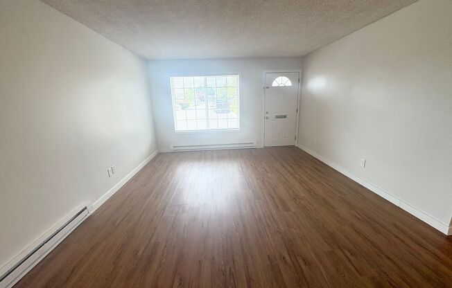 HPPh2415 - Gaiser Court Apartments