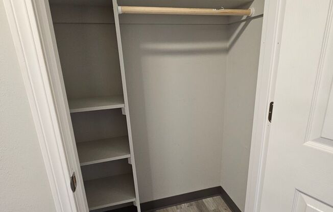 1 bed, 1 bath, 676 sqft, $1,125, Unit 25 - 216