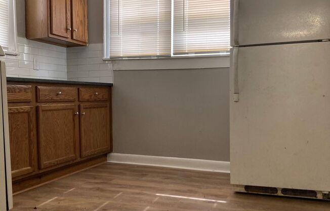 3 beds, 1 bath, $1,400