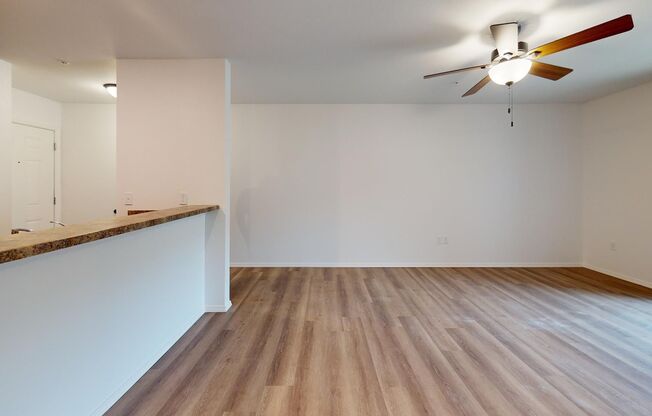 1 bed, 1 bath, 740 sqft, $845, Unit 117