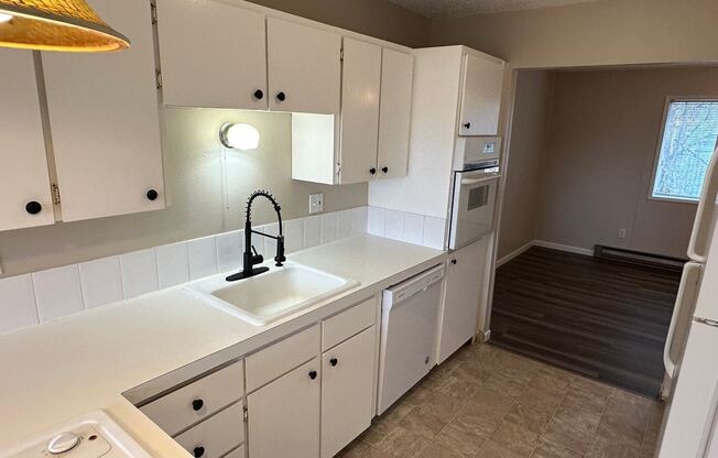 1704-1714 SW 58th Ave.