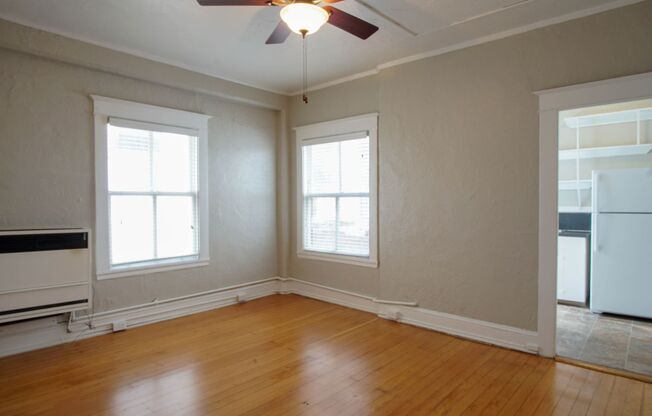 1 bed, 1 bath, $1,245, Unit 25