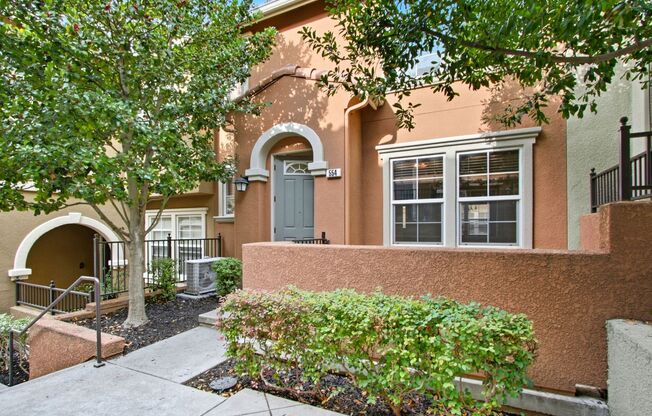 Beautiful Communication Hill Townhome