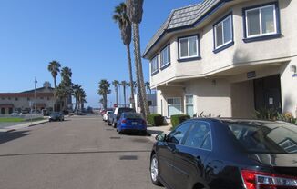 Steps to the Beach with rooftop deck