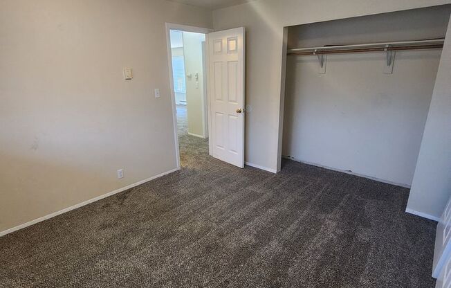 2 beds, 1 bath, $1,650, Unit # #A 205