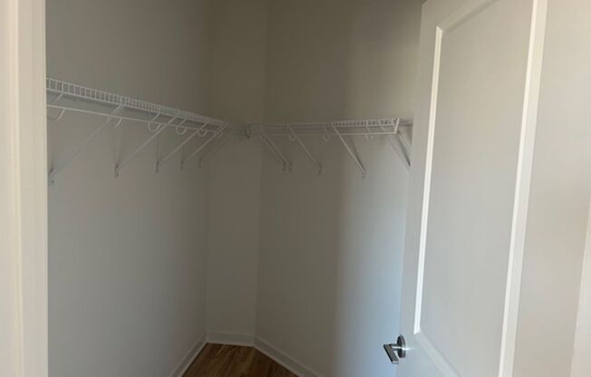 2 beds, 2 baths, 1,010 sqft, $2,595, Unit 4800 157th Street - 401