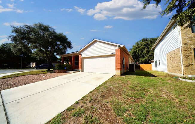 Corner-Lot Beauty in Wynnbrook Subdivision - Schertz, TX! - Realtor Commission: $500