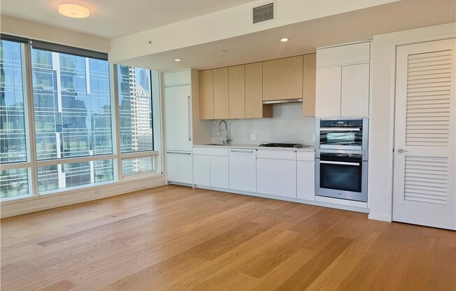 1 bed, 1 bath, 828 sqft, $3,100, Unit 2102