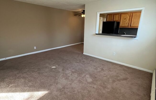 1 bed, 1 bath, 550 sqft, $1,200, Unit E10