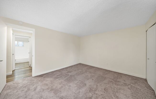 2 beds, 1 bath, 850 sqft, $1,495, Unit 42