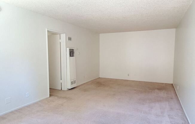 357 S 4th St