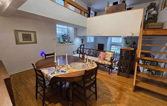 BEAUTIFUL BRIGHT TRI-LEVEL APARTMENT - OFF STREET PARKING INCLUDED AVAILABLE SEPT 10!