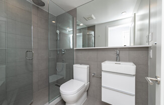 1 bed, 1 bath, 664 sqft, $2,700, Unit 43