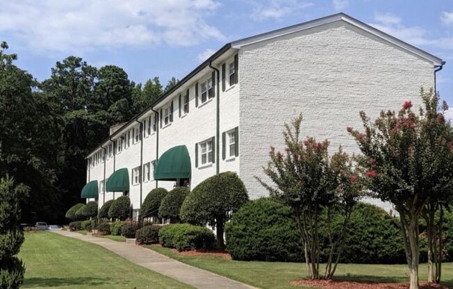 2 beds, 1 bath, $1,395, Unit 3230-13